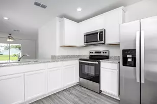 375 SW Dwight Ave, Port Saint Lucie, FL 34983 - Photo 5