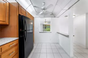 3150 W Rolling Hills Cir, Davie, FL 33328 - Photo 5