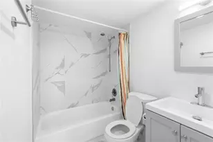 4164 Inverrary Dr, Lauderhill, FL 33319 - Photo 21