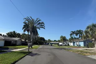 105 Orchard Ridge Ln, Boca Raton, FL 33431 - Photo 23