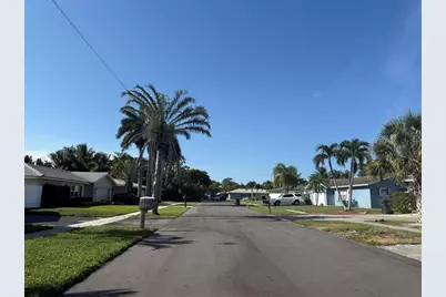 105 Orchard Ridge Lane, Boca Raton, FL 33431 - Photo 23