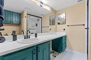 5836 Coral Lake Dr, Margate, FL 33063 - Photo 5