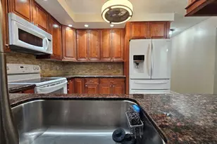 9245 Flynn Cir, Boca Raton, FL 33496 - Photo 17