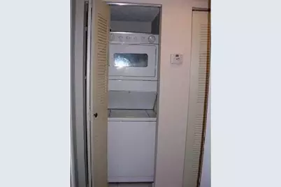 2205 S Cypress Bend Drive #307, Pompano Beach, FL 33069 - Photo 7