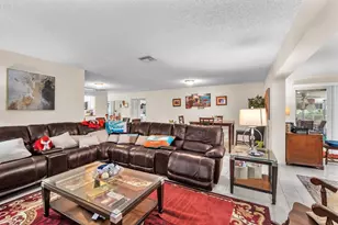 6104 Rainbow Cir, Greenacres, FL 33463 - Photo 25