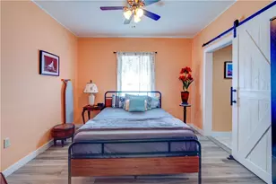 1870 NW 19th St, Miami, FL 33125 - Photo 13