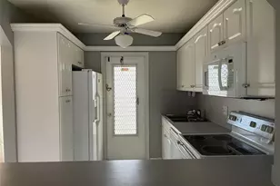 1100 Pine Dr, Pompano Beach, FL 33060 - Photo 9