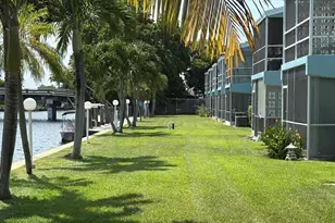1100 Pine Dr, Pompano Beach, FL 33060 - Photo 21
