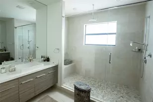 15934 NW 87th Ct, Miami Lakes, FL 33018 - Photo 23