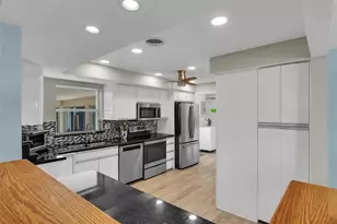3404 Barton Rd, Pompano Beach, FL 33062 - Photo 9