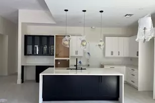 1523 NE 17th Way, Fort Lauderdale, FL 33304 - Photo 3