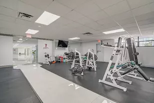 600 Parkview Dr, Hallandale Beach, FL 33009 - Photo 37