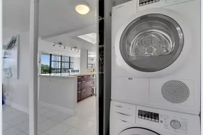 600 Parkview Drive #531, Hallandale Beach, FL 33009 - Photo 17