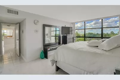 600 Parkview Drive #531, Hallandale Beach, FL 33009 - Photo 21