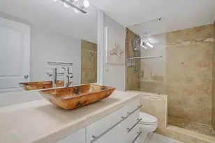 600 Parkview Dr, Hallandale Beach, FL 33009 - Photo 19