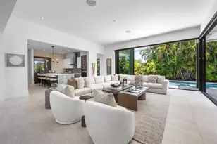 2500 Middle River Dr, Fort Lauderdale, FL 33305 - Photo 11