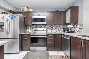 7547 NW 79th Ave, Tamarac, FL 33321 - Photo 5