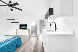 725 81st St, Miami Beach, FL 33141 - Photo 7