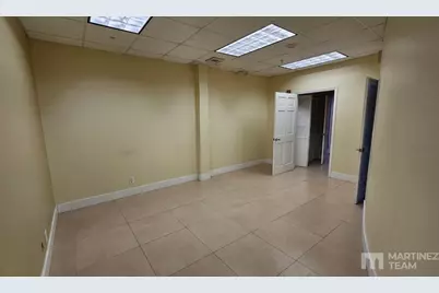 4350 W Hallandale Beach, Pembroke Park, FL 33023 - Photo 9