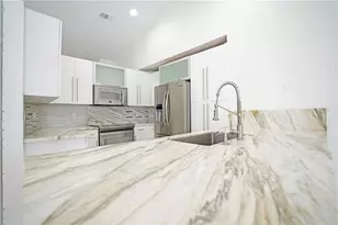 1525 Salerno Cir, Weston, FL 33327 - Photo 7