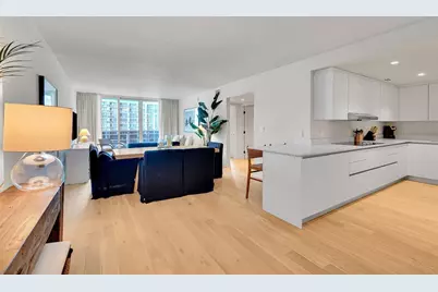 2301 Collins Avenue #1008, Miami Beach, FL 33139 - Photo 5