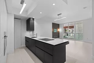 347 N New River Dr Unit, Fort Lauderdale, FL 33301 - Photo 3