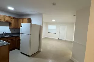 1870 NW 60th Ave, Sunrise, FL 33313 - Photo 7