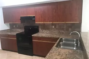 8210 NW 24th St, Coral Springs, FL 33065 - Photo 5