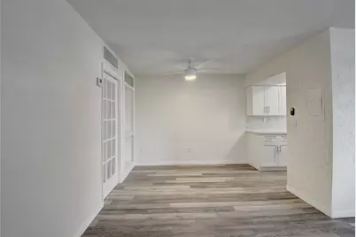 30 SE 13th Street #B2, Boca Raton, FL 33432 - Photo 9