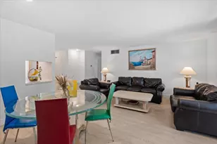 1000 NE 14th Ave, Hallandale Beach, FL 33009 - Photo 15