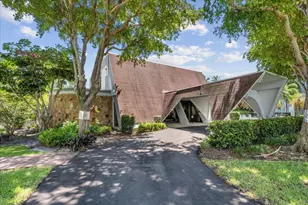 1000 NE 14th Ave, Hallandale Beach, FL 33009 - Photo 35