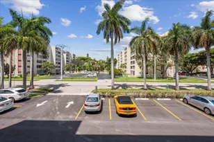 1000 NE 14th Ave, Hallandale Beach, FL 33009 - Photo 37