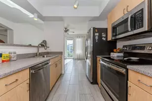 533 NE 3rd Ave, Fort Lauderdale, FL 33301 - Photo 9