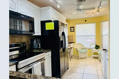 7426 Pinewalk Drive #7426, Margate, FL 33063 - Photo 7