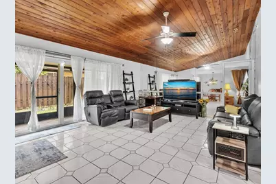 4201 NW 73rd Avenue, Lauderhill, FL 33319 - Photo 31