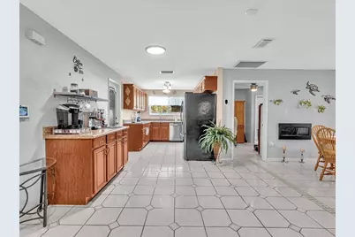 4201 NW 73rd Avenue, Lauderhill, FL 33319 - Photo 9