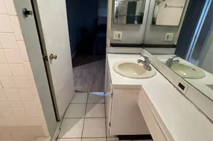 3083 N Oakland Forest Dr, Oakland Park, FL 33309 - Photo 23