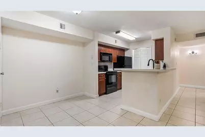 875 Riverside Drive #717, Coral Springs, FL 33071 - Photo 7