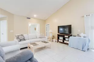 1020 SW 149th Ln, Sunrise, FL 33326 - Photo 9