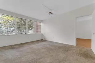 18707 NE 14th Ave, Miami, FL 33179 - Photo 19