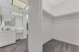 18707 NE 14th Ave, Miami, FL 33179 - Photo 23