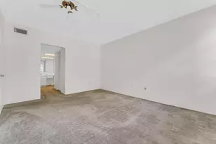 18707 NE 14th Ave, Miami, FL 33179 - Photo 21