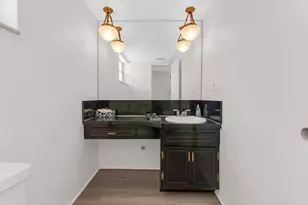 18707 NE 14th Ave, Miami, FL 33179 - Photo 35