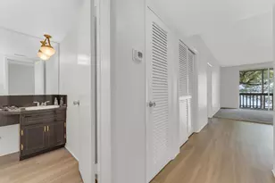 18707 NE 14th Ave, Miami, FL 33179 - Photo 33