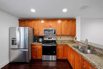 757 NW 208th Drive, Pembroke Pines, FL 33029 - Photo 9