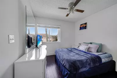 757 NW 208th Drive, Pembroke Pines, FL 33029 - Photo 25