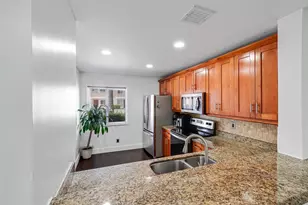 757 NW 208th Dr, Pembroke Pines, FL 33029 - Photo 9