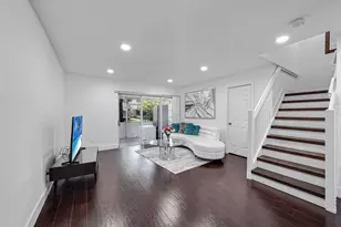 757 NW 208th Dr, Pembroke Pines, FL 33029 - Photo 17
