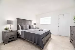 805 NE 23rd Dr, Fort Lauderdale, FL 33305 - Photo 9