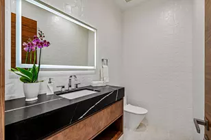 2000 Harbourview Dr, Fort Lauderdale, FL 33316 - Photo 9